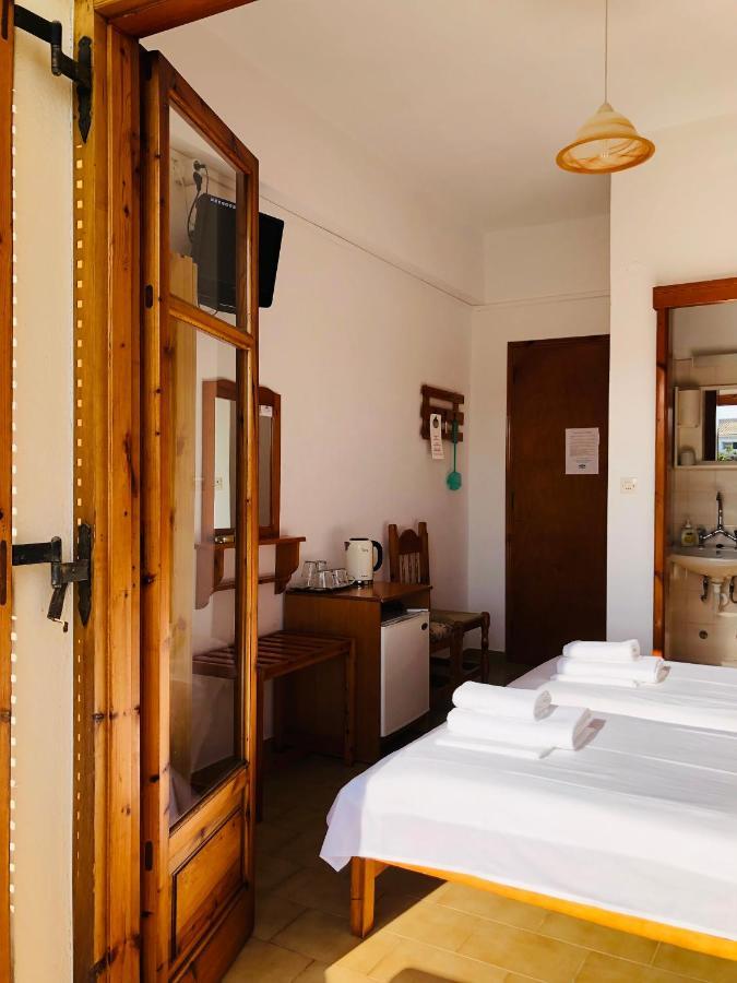 Anastasis Rental Rooms Skiathos-stad Buitenkant foto