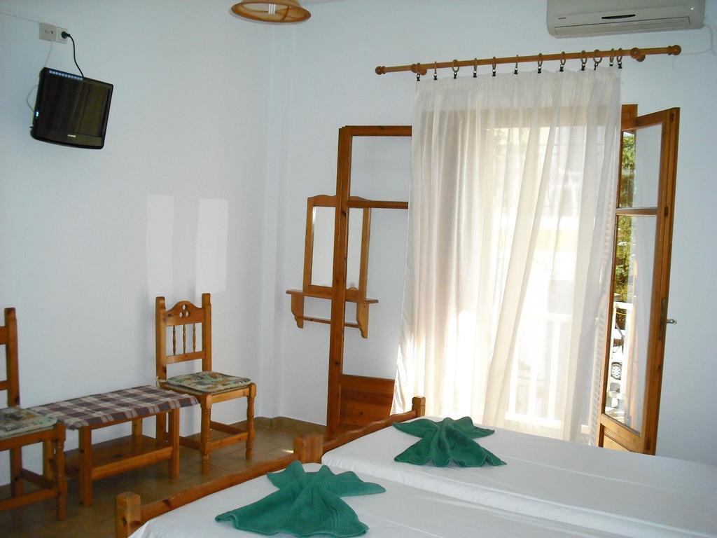 Anastasis Rental Rooms Skiathos-stad Kamer foto
