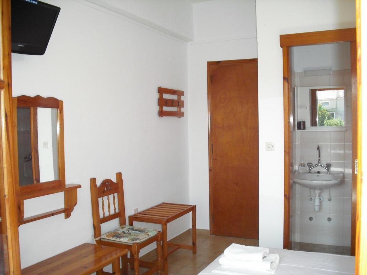 Anastasis Rental Rooms Skiathos-stad Buitenkant foto